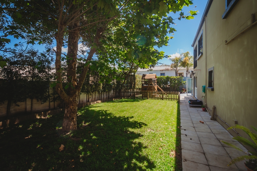 5 Bedroom Property for Sale in Panorama Western Cape